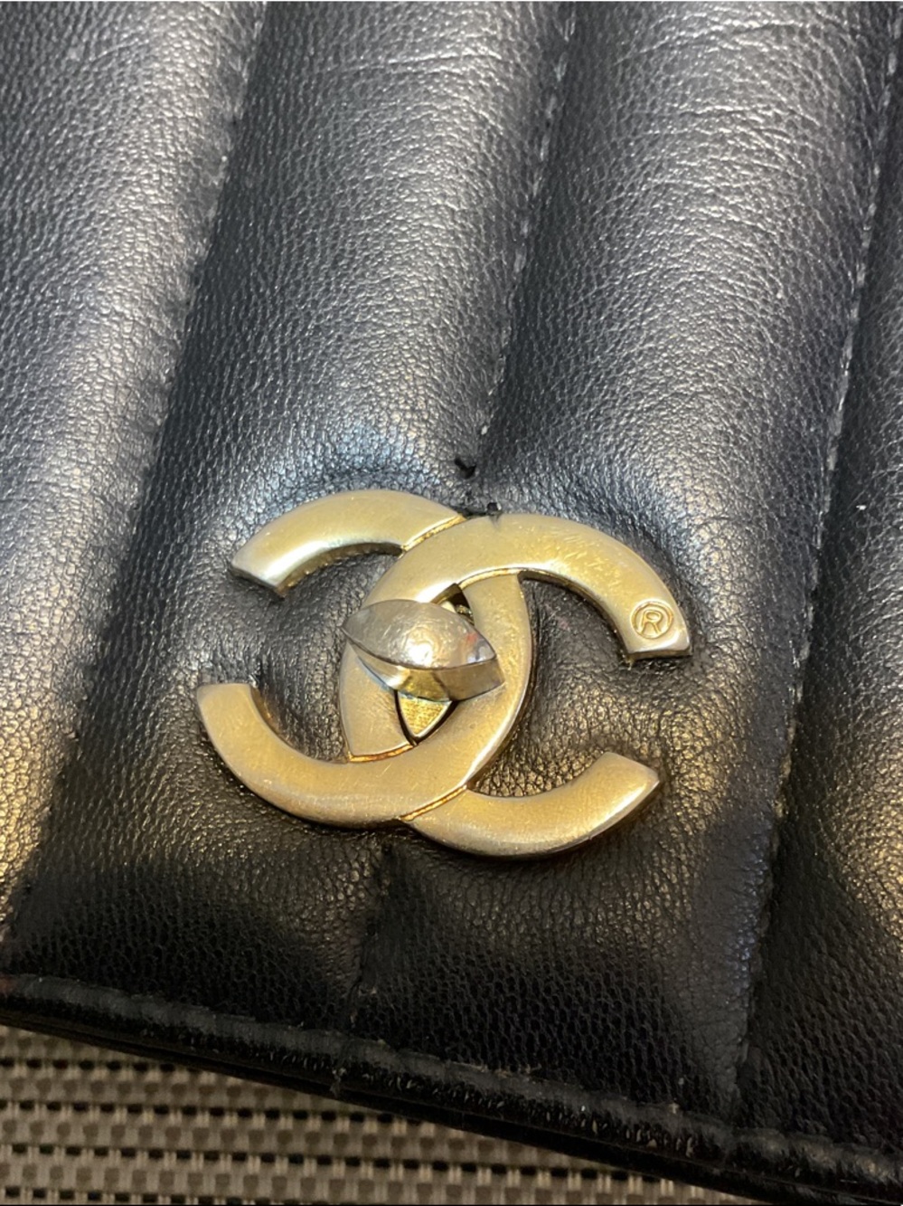 Vintage Chanel Black Quilted Chain Crossbody Bag with Tassel - Picture 6 of 9